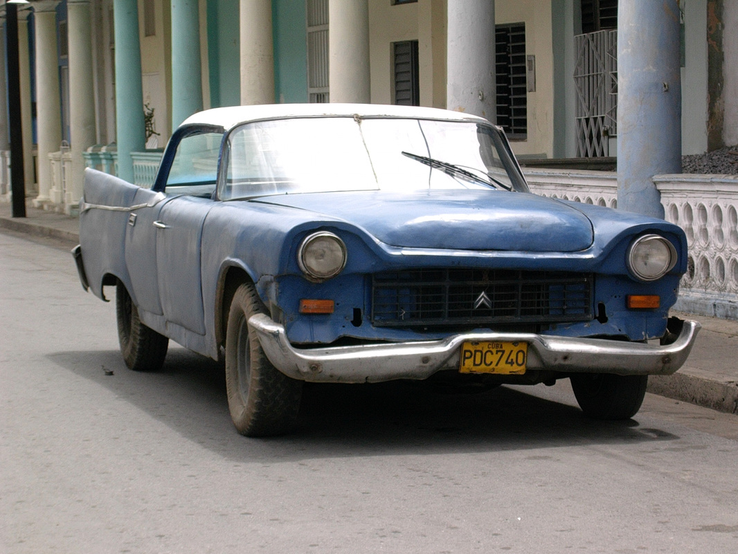 starinski avtomobil na Kubi